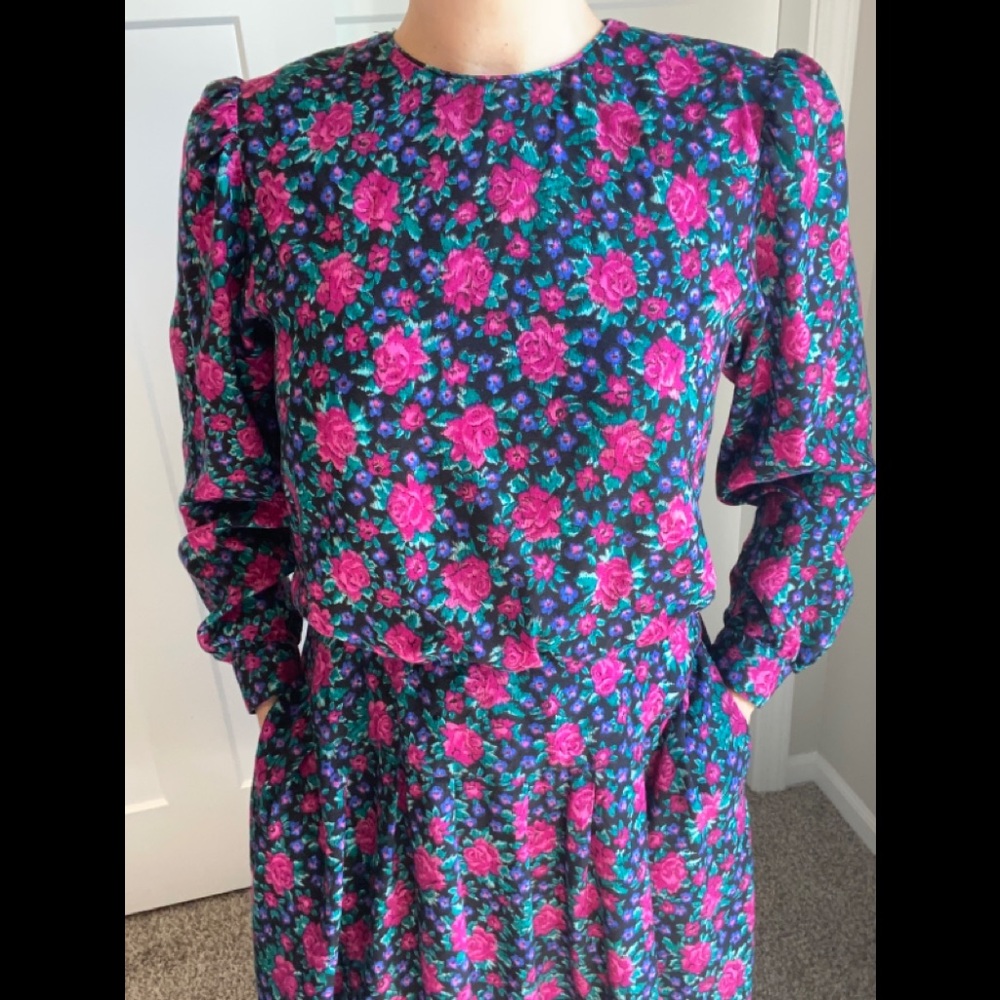 SOLD Vintage Pioneer Style Floral Long Sleeve Dress - Picture 3 of 16